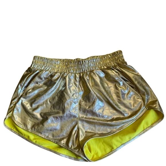 Pesion Women's Hot Shiny Metallic Gold Shorts - Size XL - Picture 4 of 5